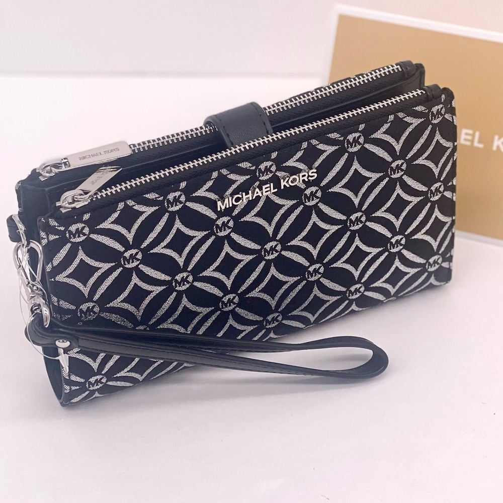 Michael Kors Black and Silver Wallet Wristlet - Picture 4 of 9
